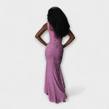 Renske - Elegantti pitkä mekko hienostuneella korsettisuunnittelulla