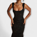 Renske - Elegantti pitkä mekko hienostuneella korsettisuunnittelulla