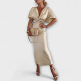 Sable - Kiinteä satiininimellinen V-pääntie ristiköysi kapeaistuva maximekko