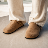 Vanha rahakäsinkaston mokkatossut