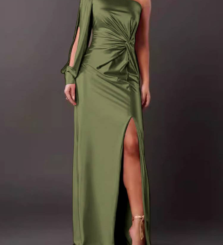 Elisa - Ylellinen mekko hienostuneisuudella