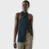 Leah - Sininen olkaimellinen toppi selkäkaula-aukolla