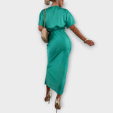 Sable - Kiinteä satiininimellinen V-pääntie ristiköysi kapeaistuva maximekko