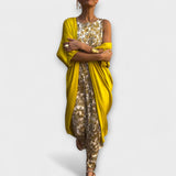 Charlotte - Tyylikäs mekko yhdellä sävyllä ja yhteensopiva neuletakki