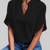 Carla | Ylellinen V-pääntiä koristava paita