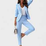 Maria | Naisellinen eleganssi mekko kaksinkertaisilla napeilla ja slim-fit leikkauksella