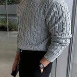 Mergim – Rento neulepusero pitkillä hihoilla