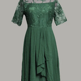 Häät vastaanottovieraiden mekko