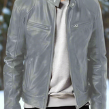 Tyylikäs, kiiltävä ja hyvin istuva nahkatakki miehille