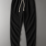 Raidalliset housut tyylillä