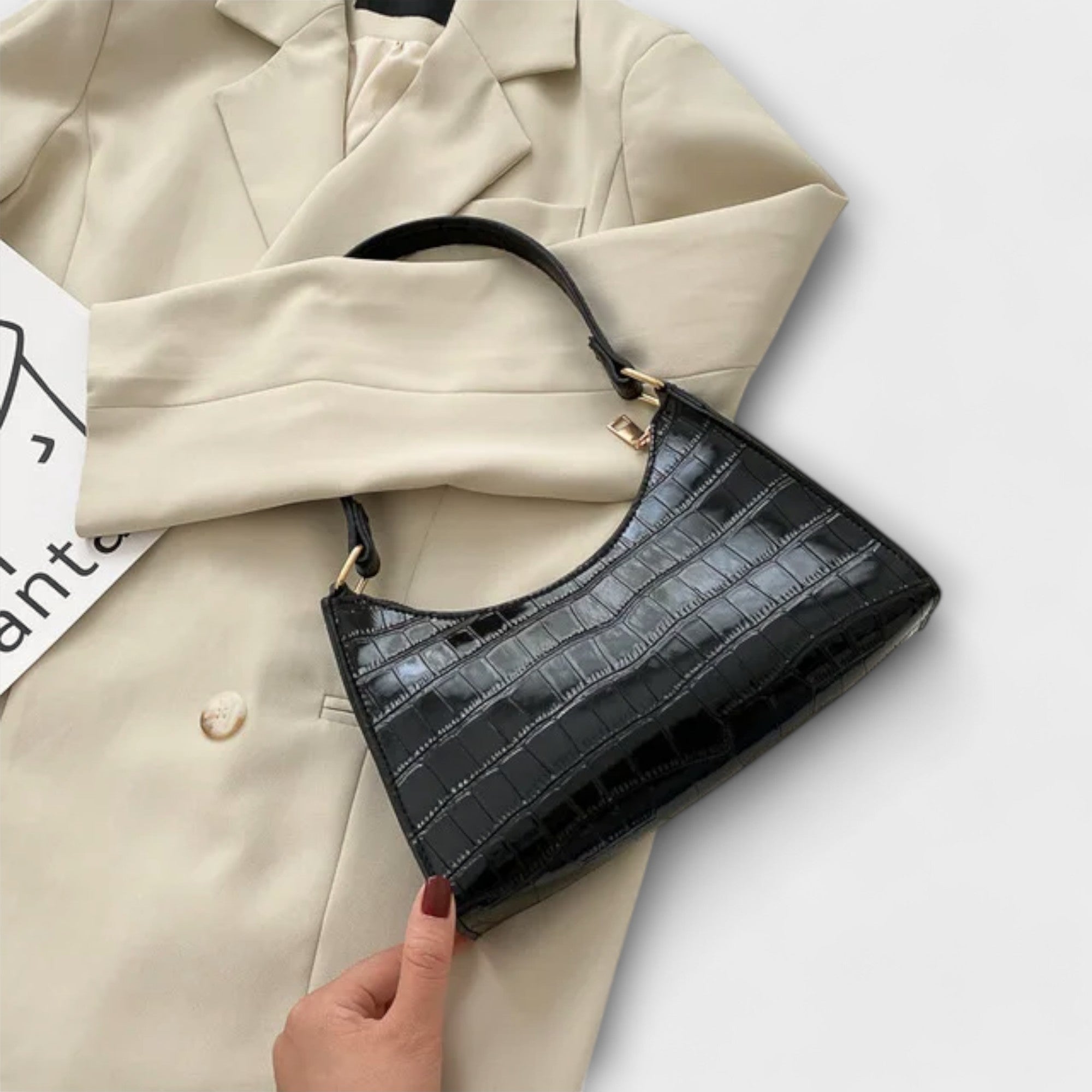 Lora - Kiiltävä nahkainen laukku