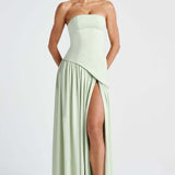 Beatriz | Pitkä mekko hienostuneella leikkauksella