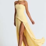 Beatriz | Pitkä mekko hienostuneella leikkauksella