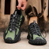 Miesten vuoristokengät eri väreissä