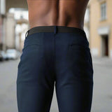 Mukavat ja tyylikkäät aktiivihousut miehille