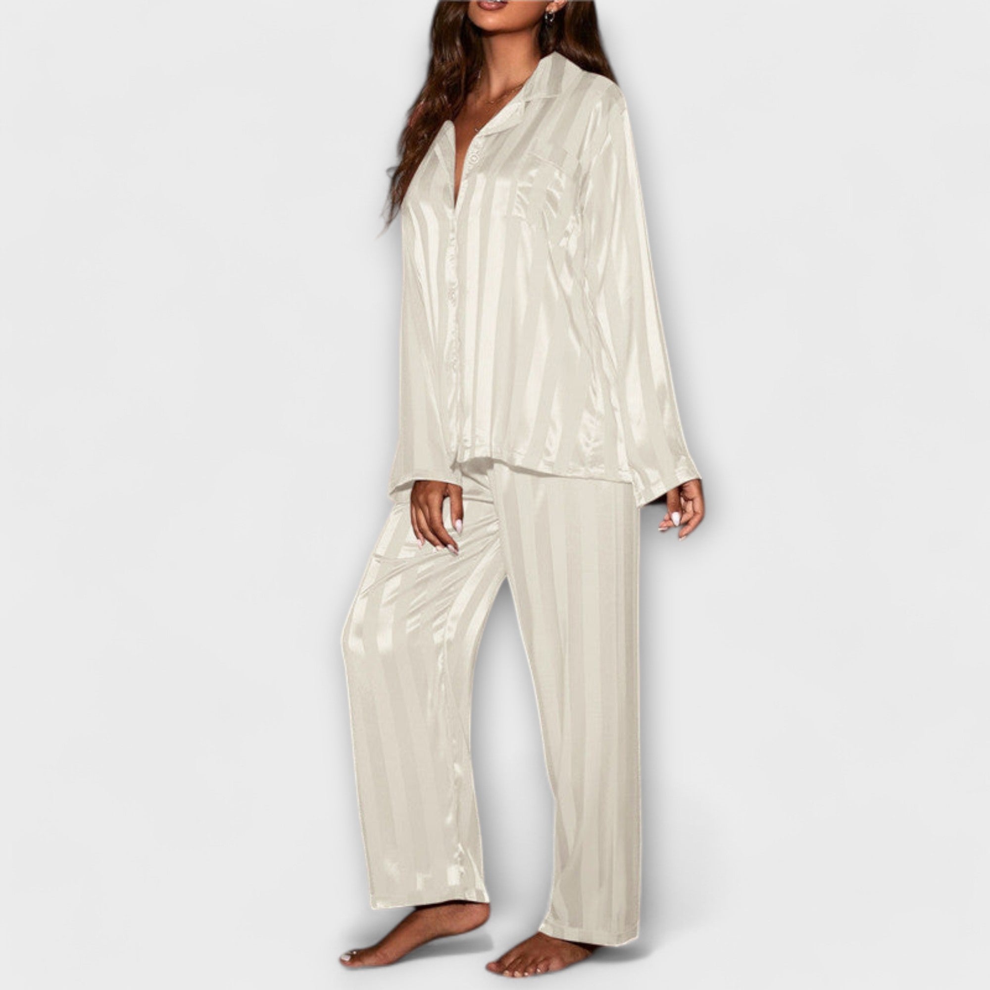 Flair - Ylellinen pyjama puku