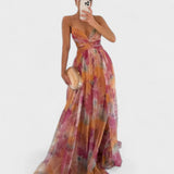 Madeline | Pitkä kukkakuvioinen mekko rennon tyylikkyyden saavuttamiseksi