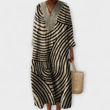 Abigail - Tyylikäs geometrinen mekko