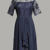 Häät vastaanottovieraiden mekko