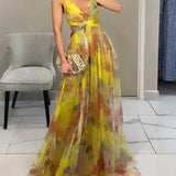 Madeline | Pitkä kukkakuvioinen mekko rennon tyylikkyyden saavuttamiseksi