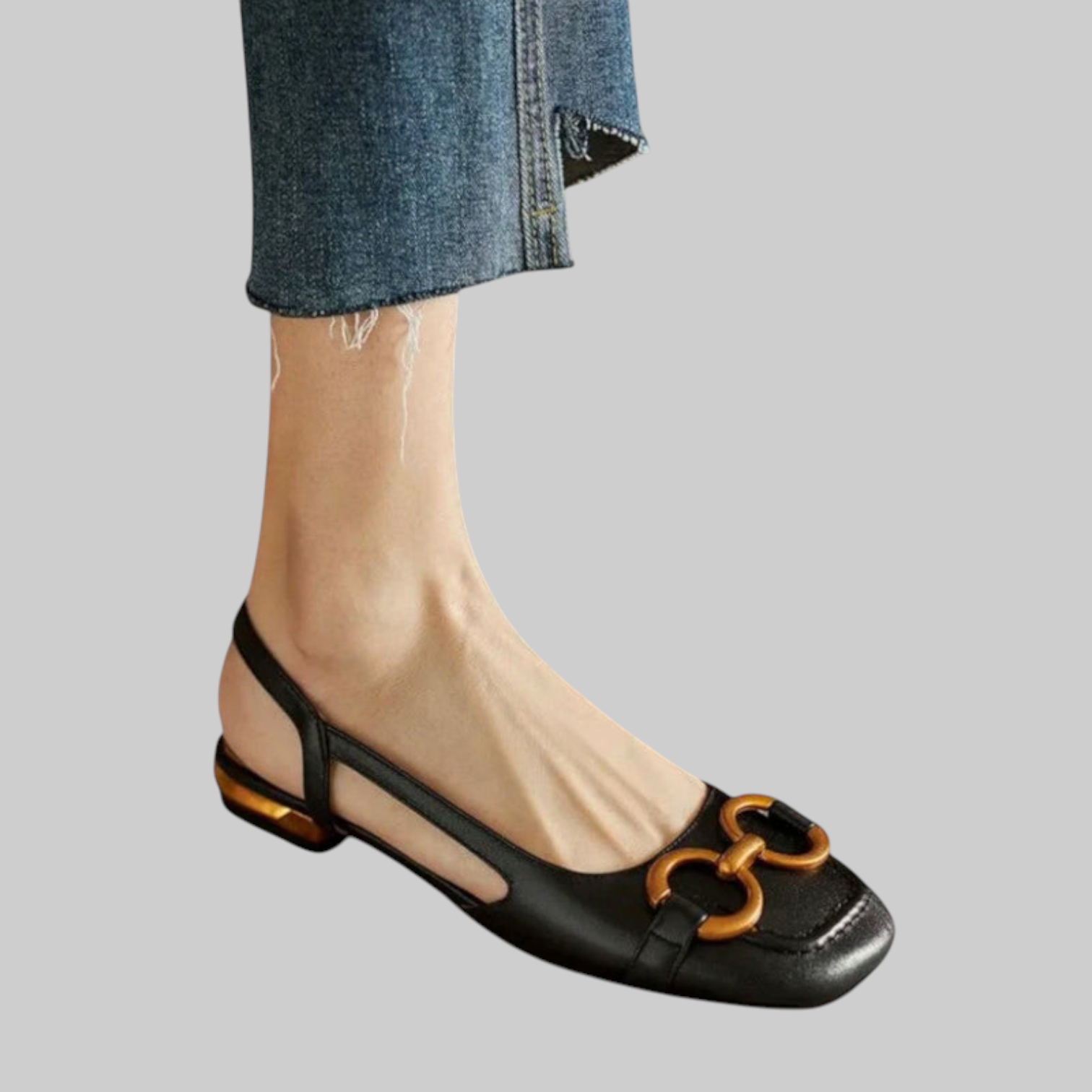 Natalina – Sandaali, jossa on remmi kantapäässä