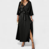 Sabrina - Maximekko V-kaulalla