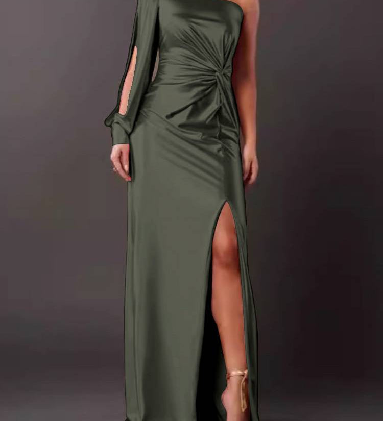 Elisa - Ylellinen mekko hienostuneisuudella