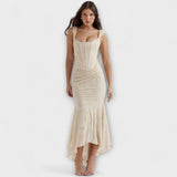 Renske - Elegantti pitkä mekko hienostuneella korsettisuunnittelulla