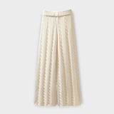 Lucy - Mukava ja Tyylikäs Yhdistelmä