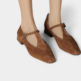 Elly matalat korkokengät remmillä ja soljella