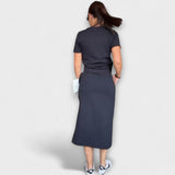 Danielle - Tyylikäs V-pääntiepaita ja hame